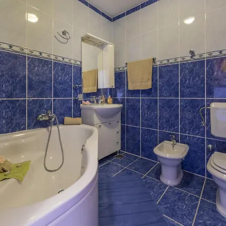 House Haus Rosa Case de vacanță Dramalj