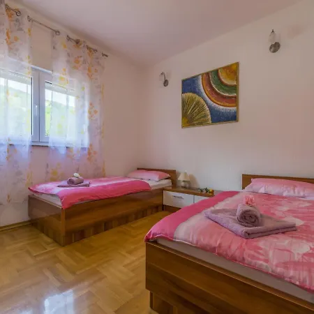 House Haus Rosa *